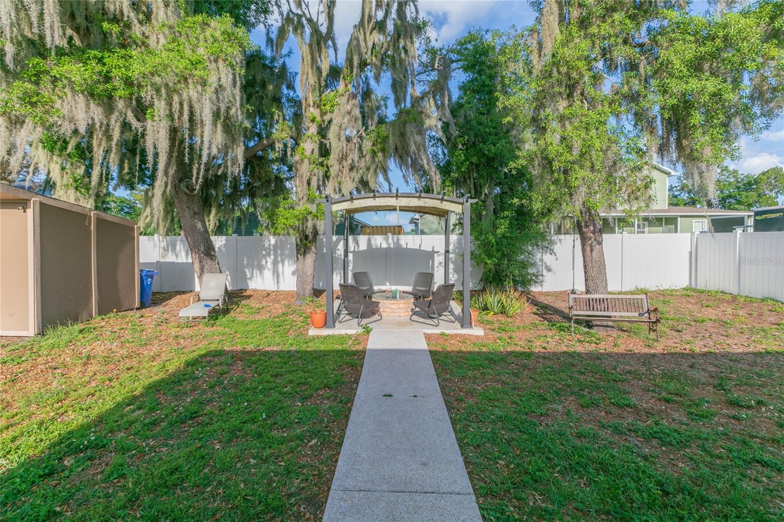 WINDHORST VILLAGE - Residential