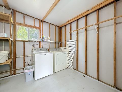 Tiny photo for 1666 Elkhart Circle, Tavares, FL 32778 (MLS # G5112475)