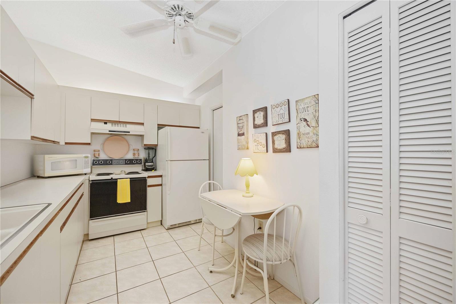 COUNTRY VILLAGE SEC 11 - Residential