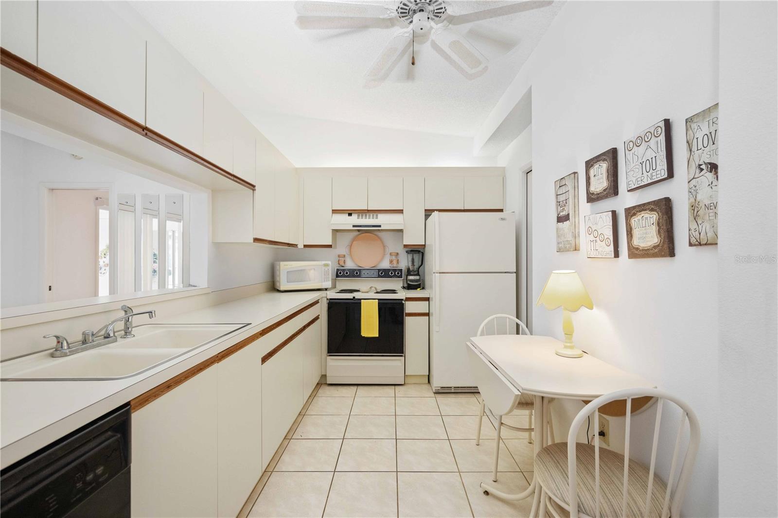 COUNTRY VILLAGE SEC 11 - Residential