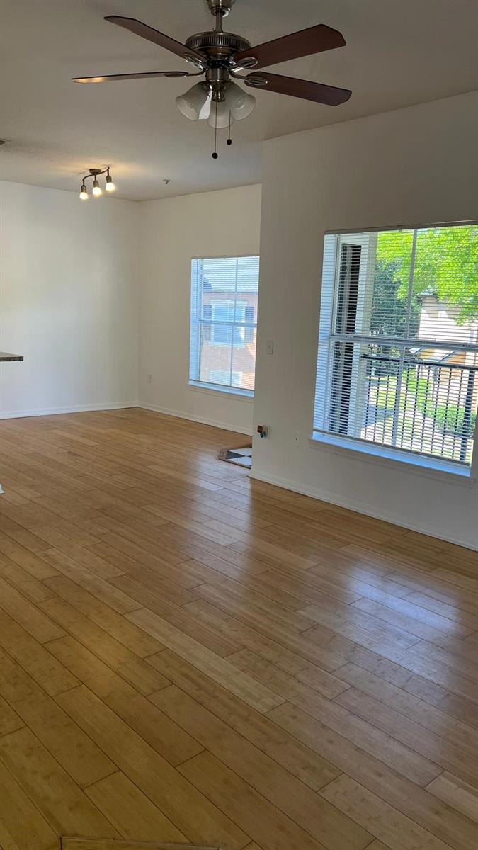 FOUNTAINS/METRO WEST - Residential