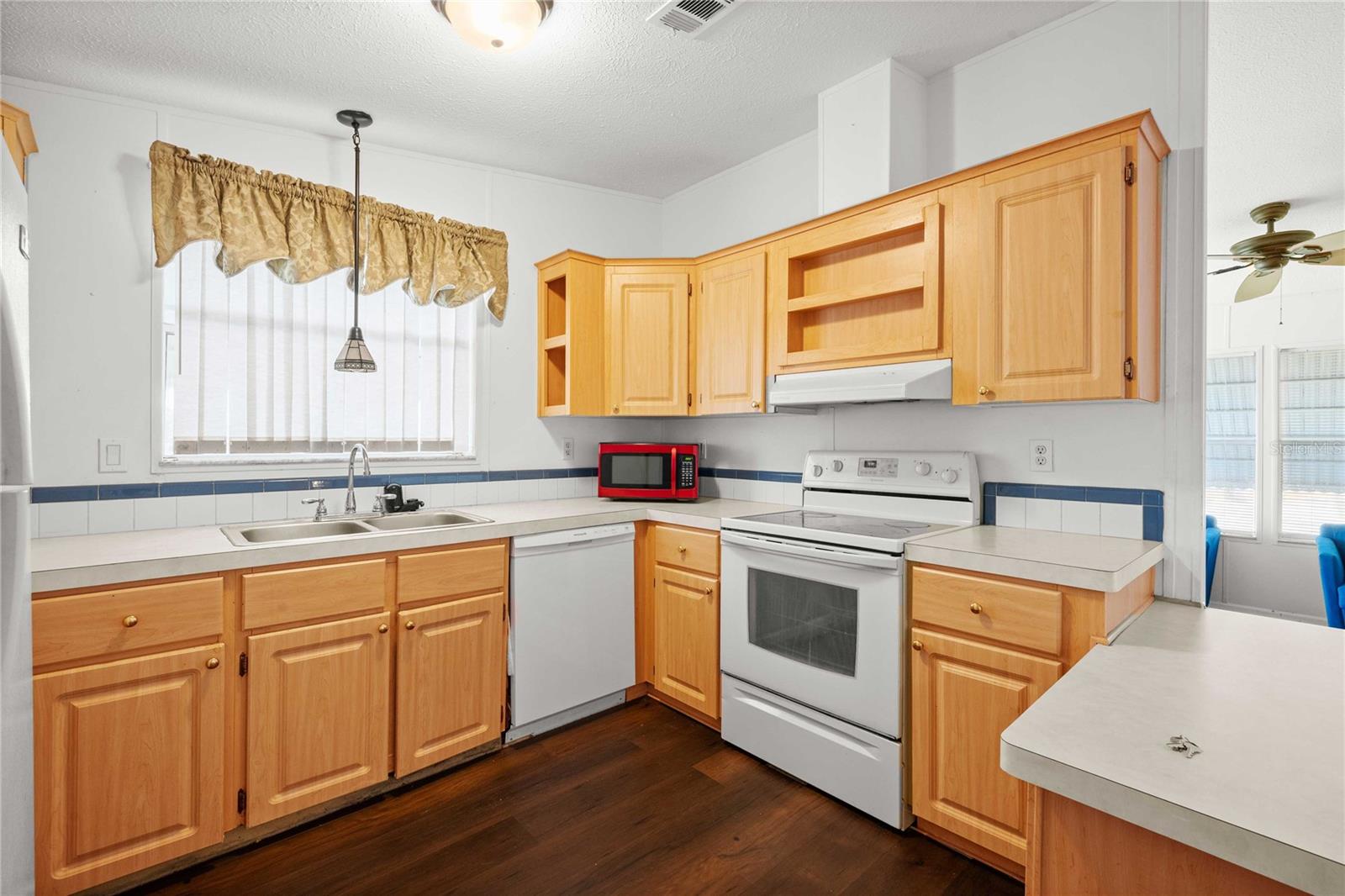 TIMBER LAKE ESTATES - Residential