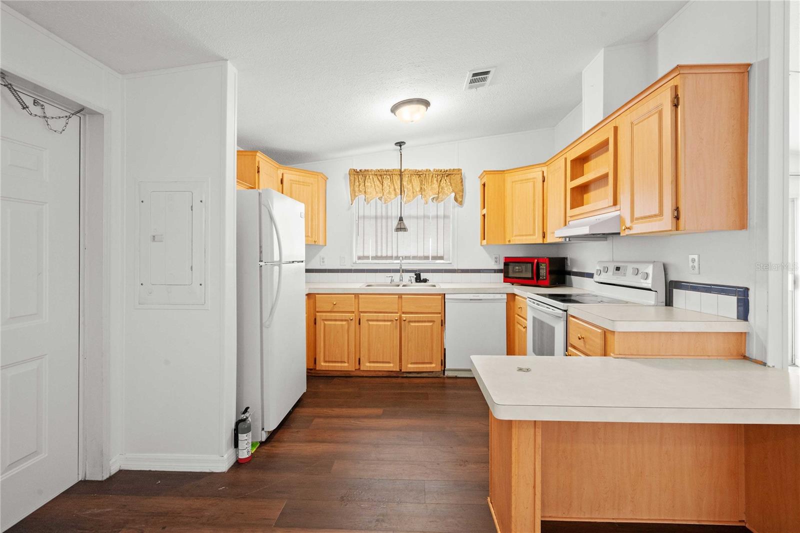 TIMBER LAKE ESTATES - Residential