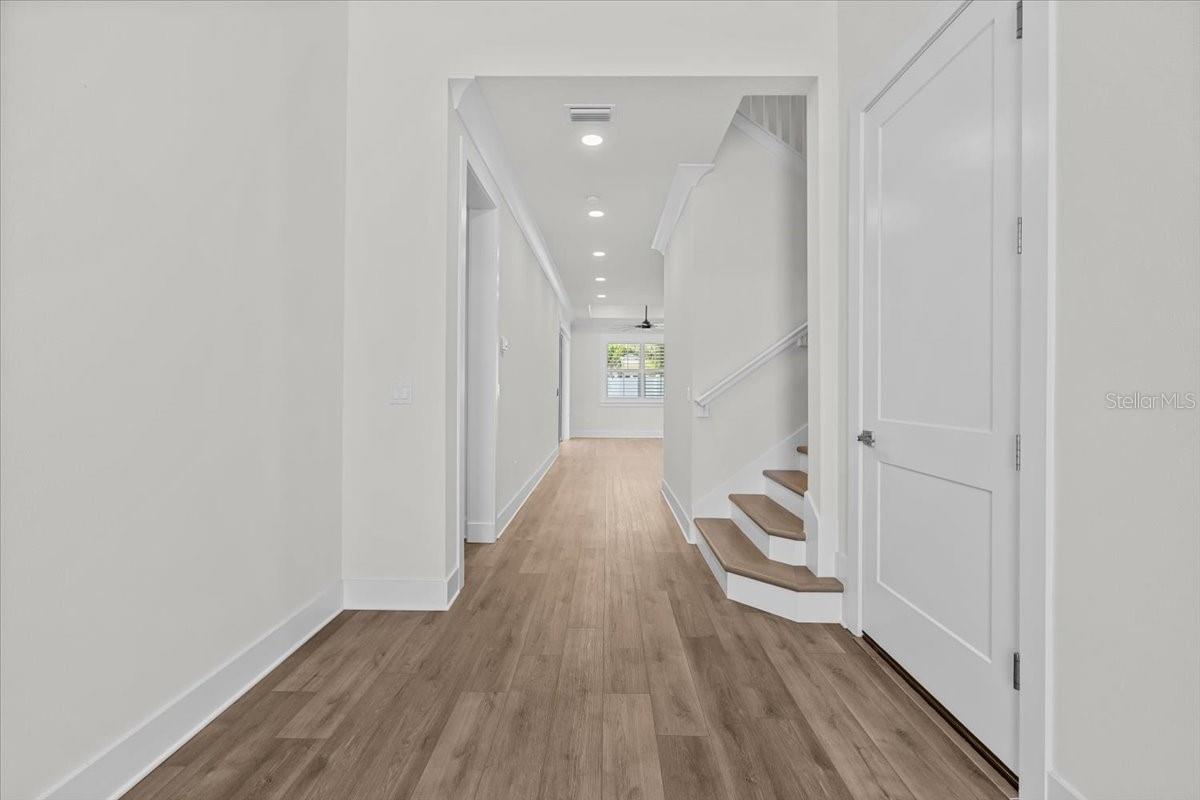 LAROCCA ESTATES - Residential