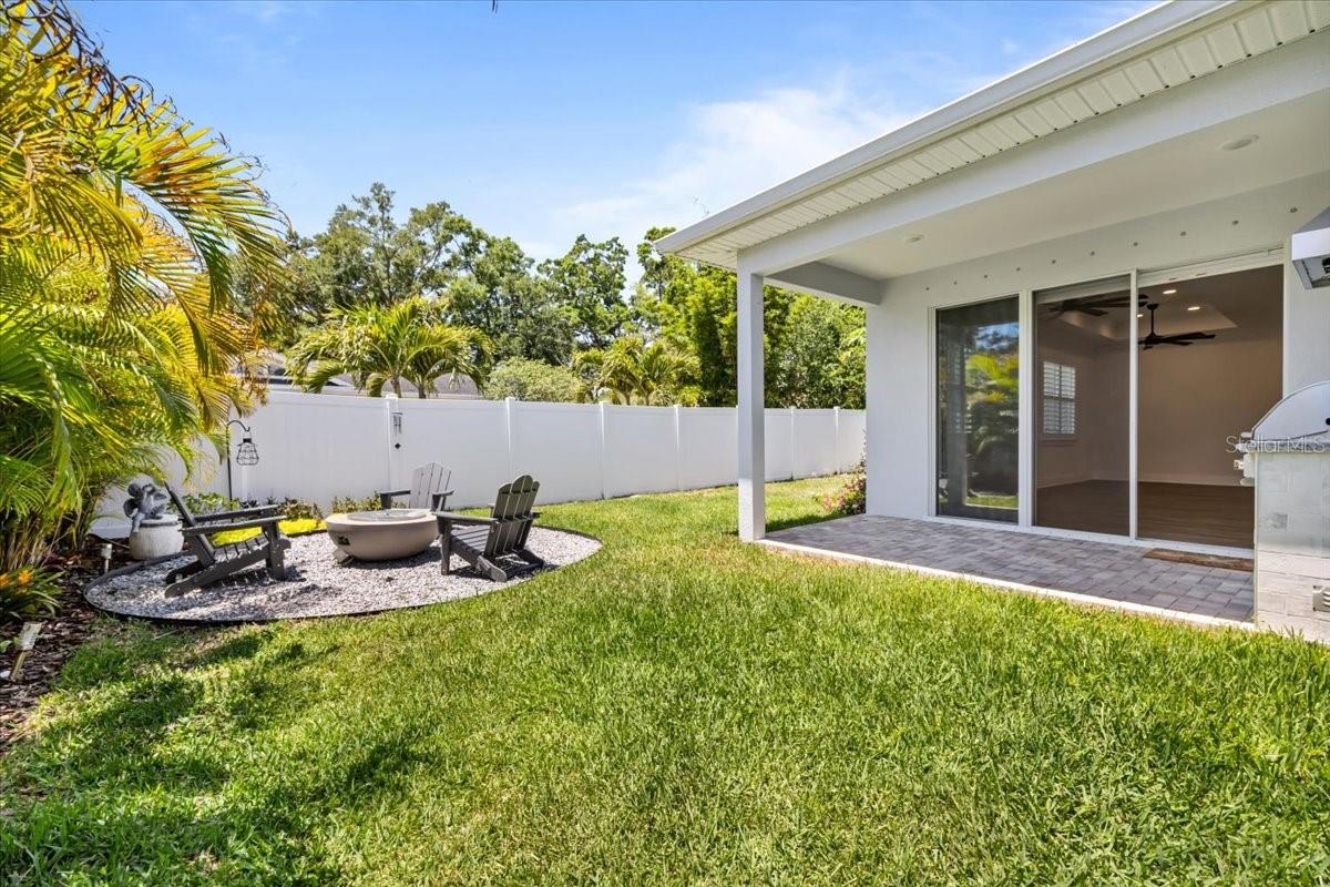 LAROCCA ESTATES - Residential