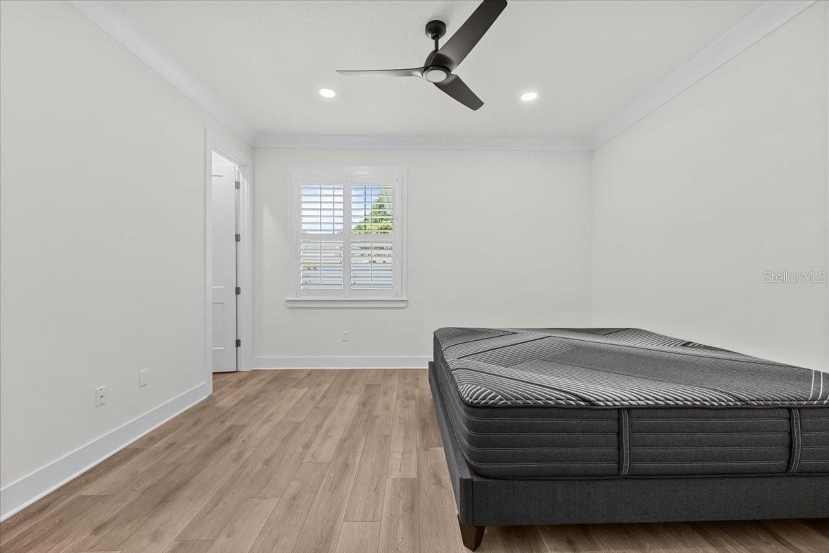LAROCCA ESTATES - Residential