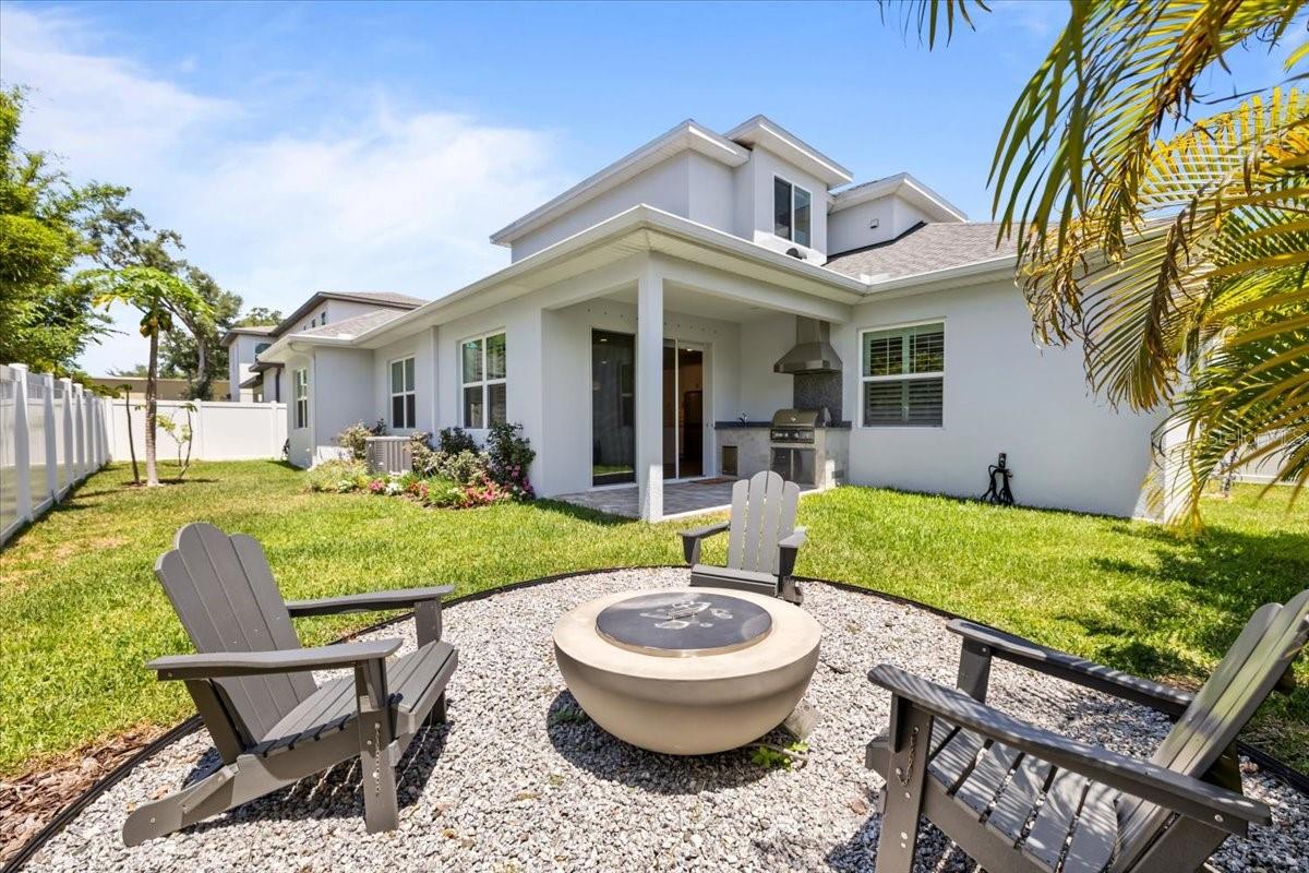 LAROCCA ESTATES - Residential
