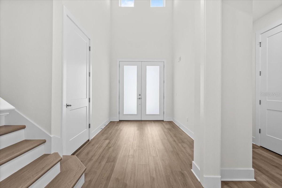 LAROCCA ESTATES - Residential
