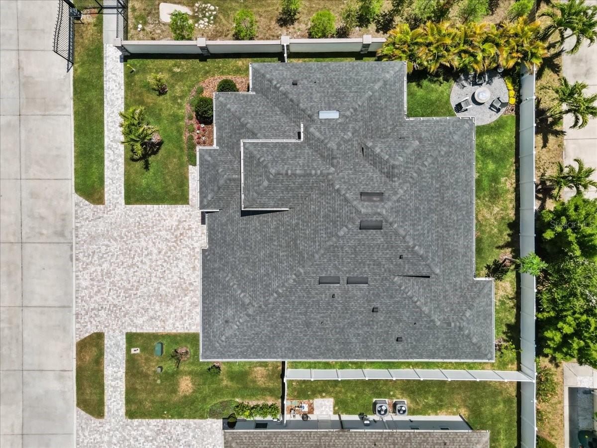 LAROCCA ESTATES - Residential