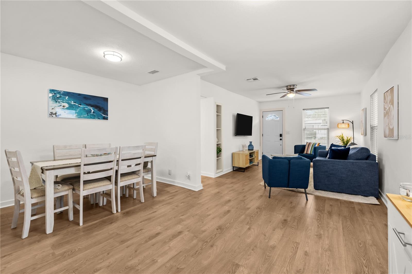 AZALEA GARDENS - Residential Lease