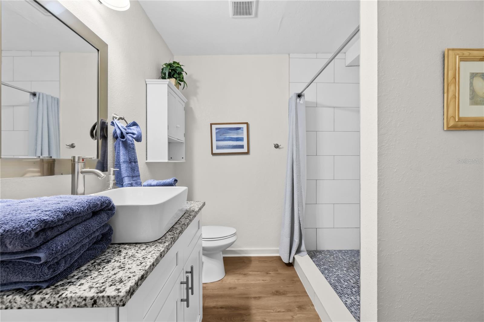 AZALEA GARDENS - Residential Lease