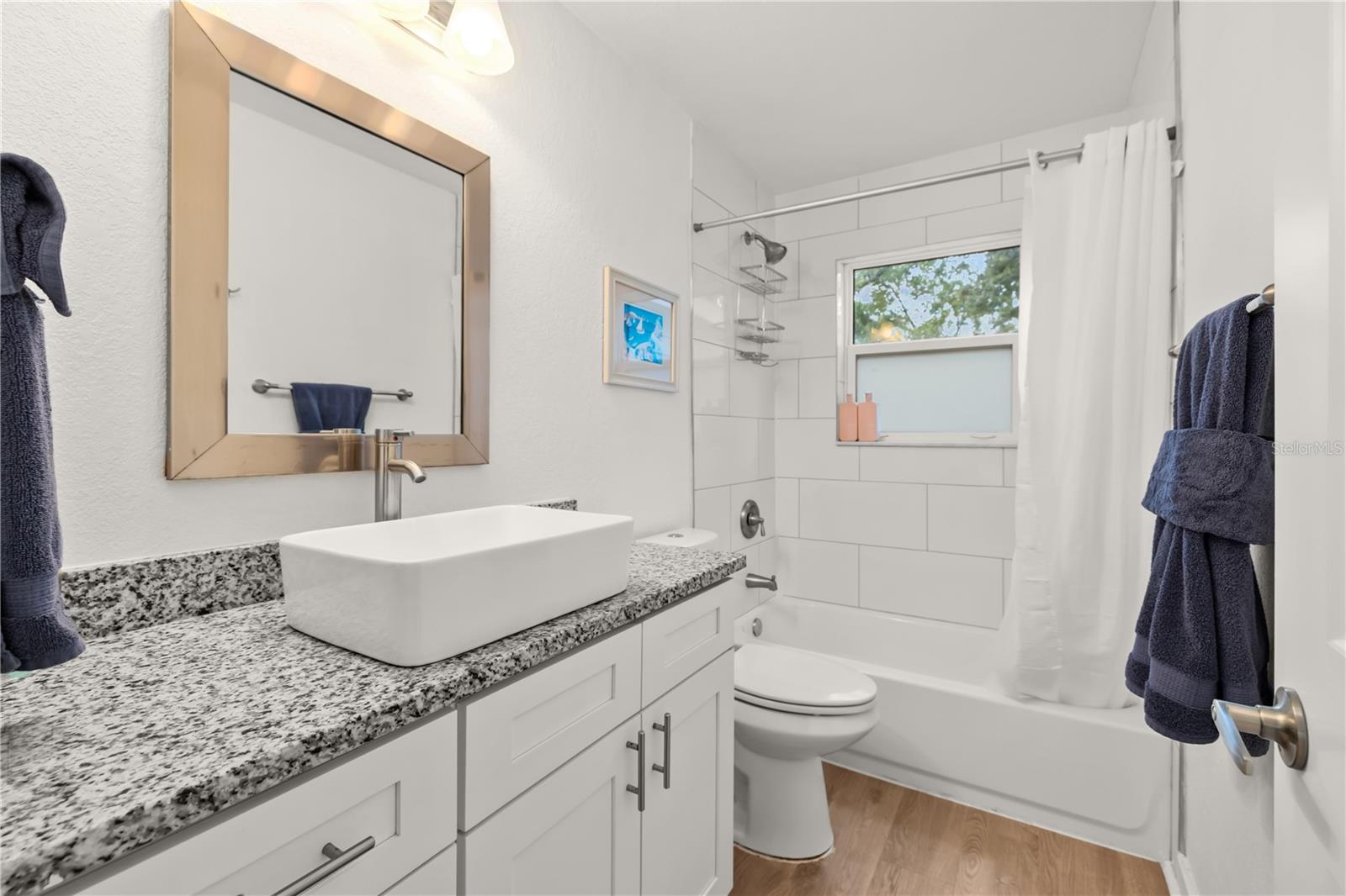 AZALEA GARDENS - Residential Lease