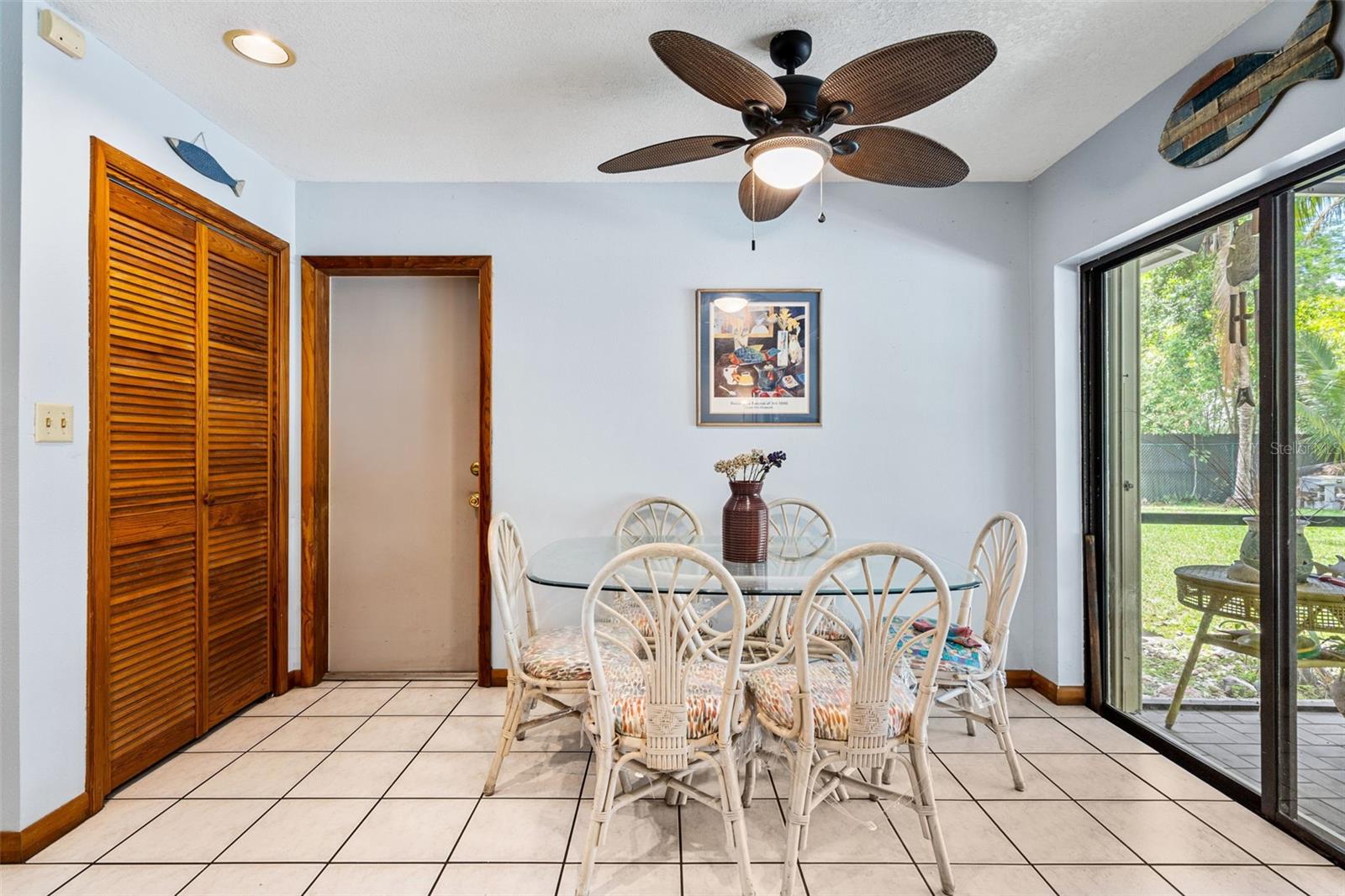 KINGS GROVE - Residential