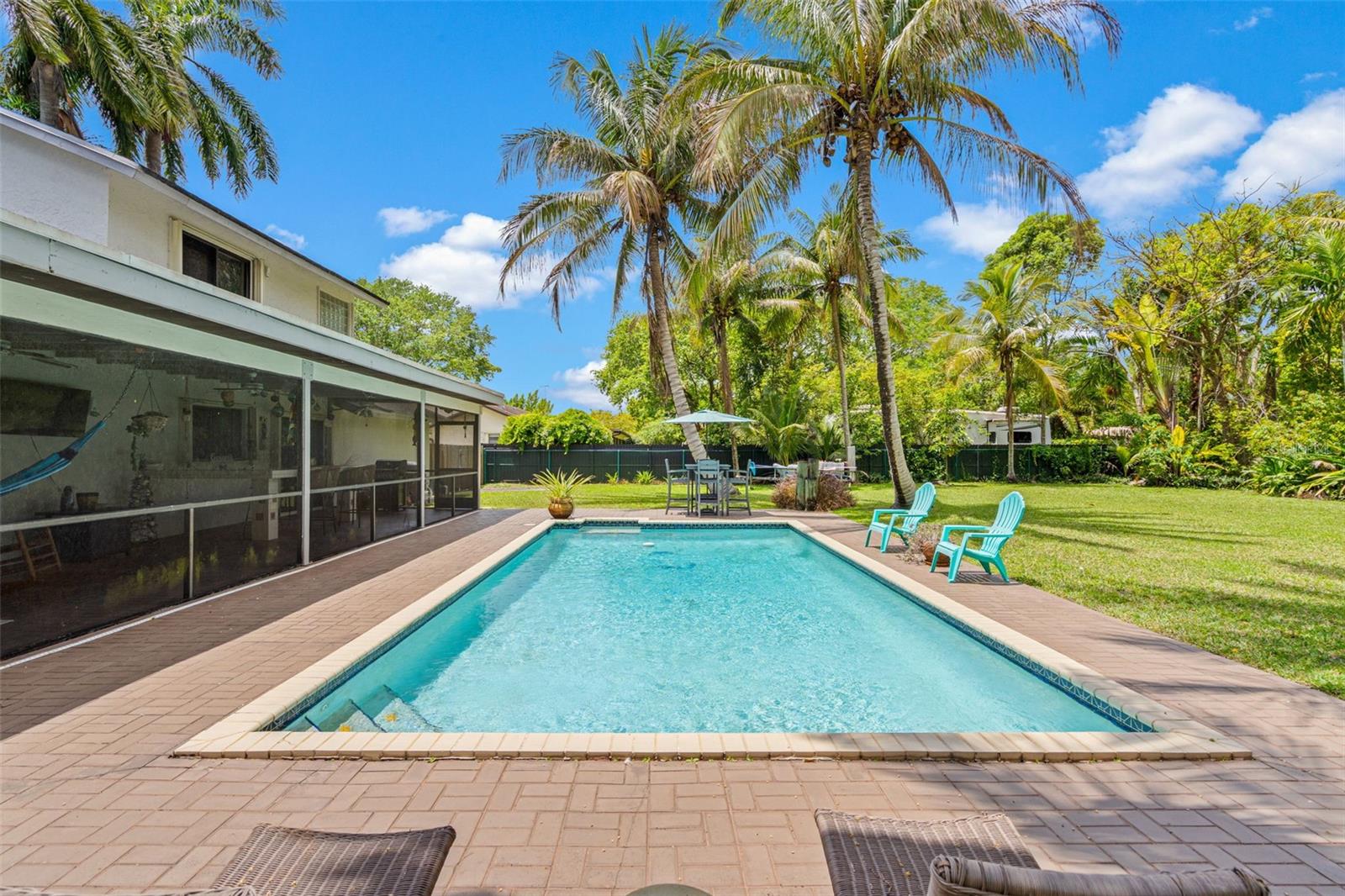 KINGS GROVE - Residential