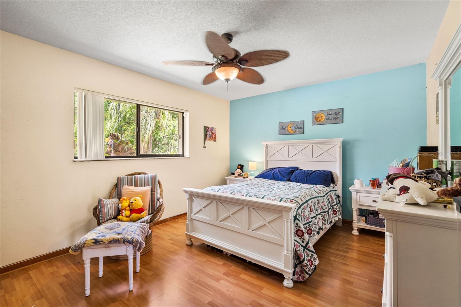 KINGS GROVE - Residential
