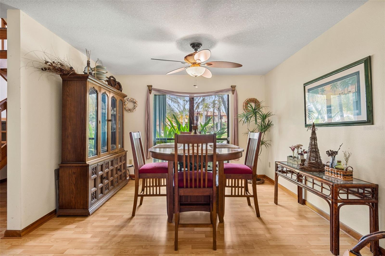 KINGS GROVE - Residential