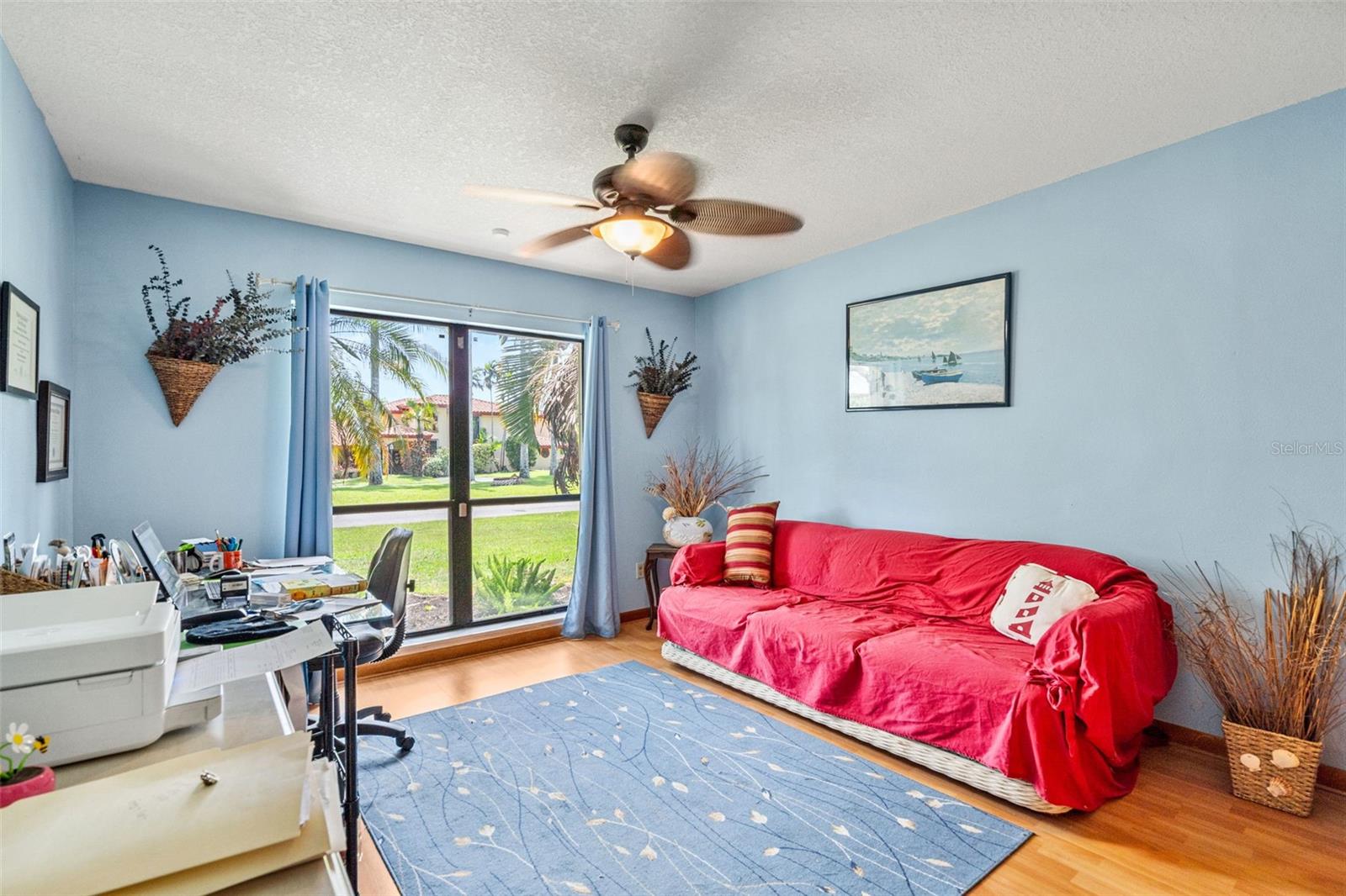 KINGS GROVE - Residential