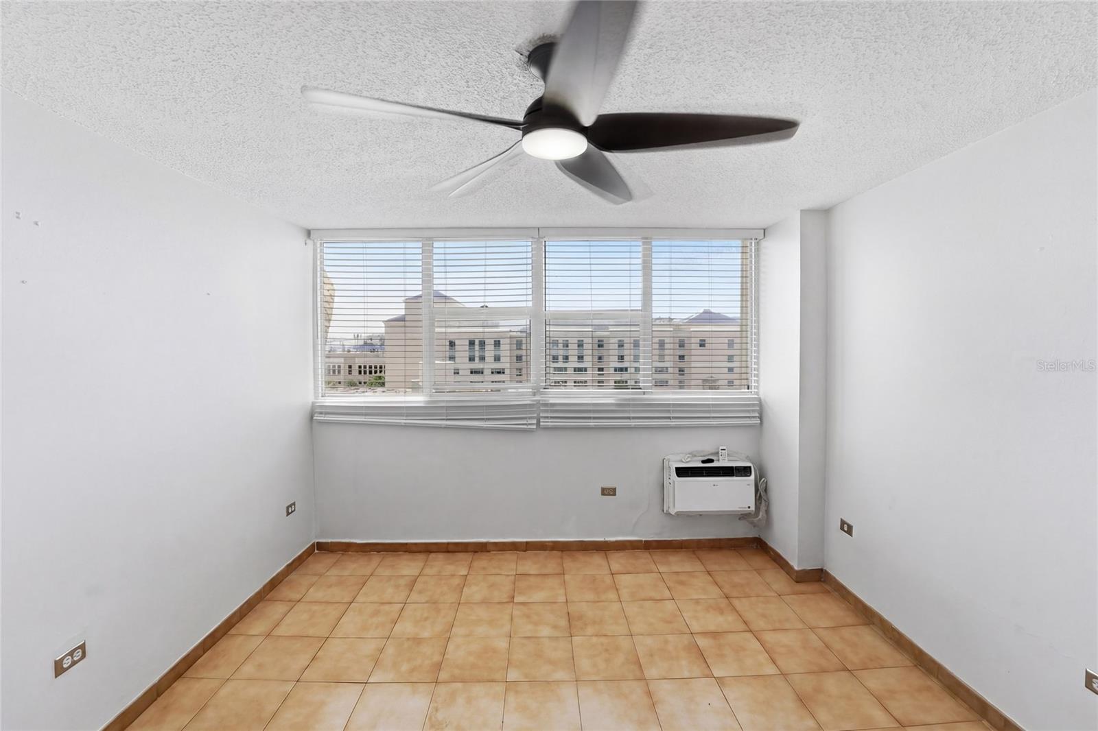 ISLA VERDE - Residential