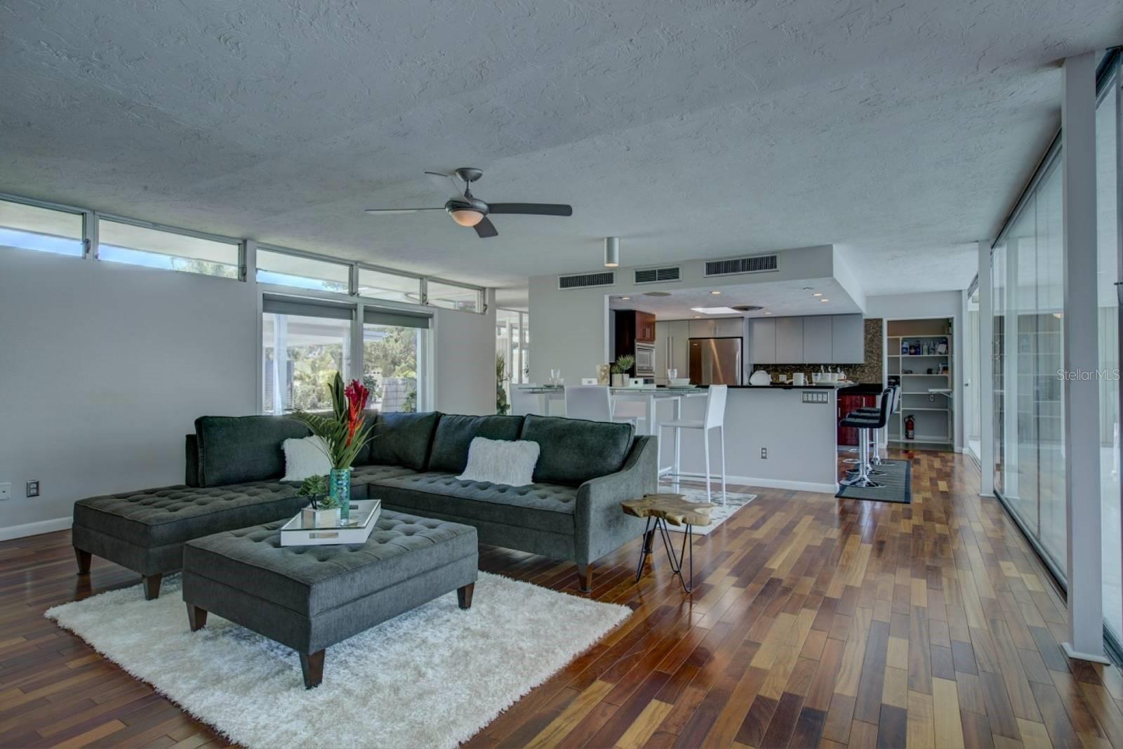 SARA SANDS - Residential Lease