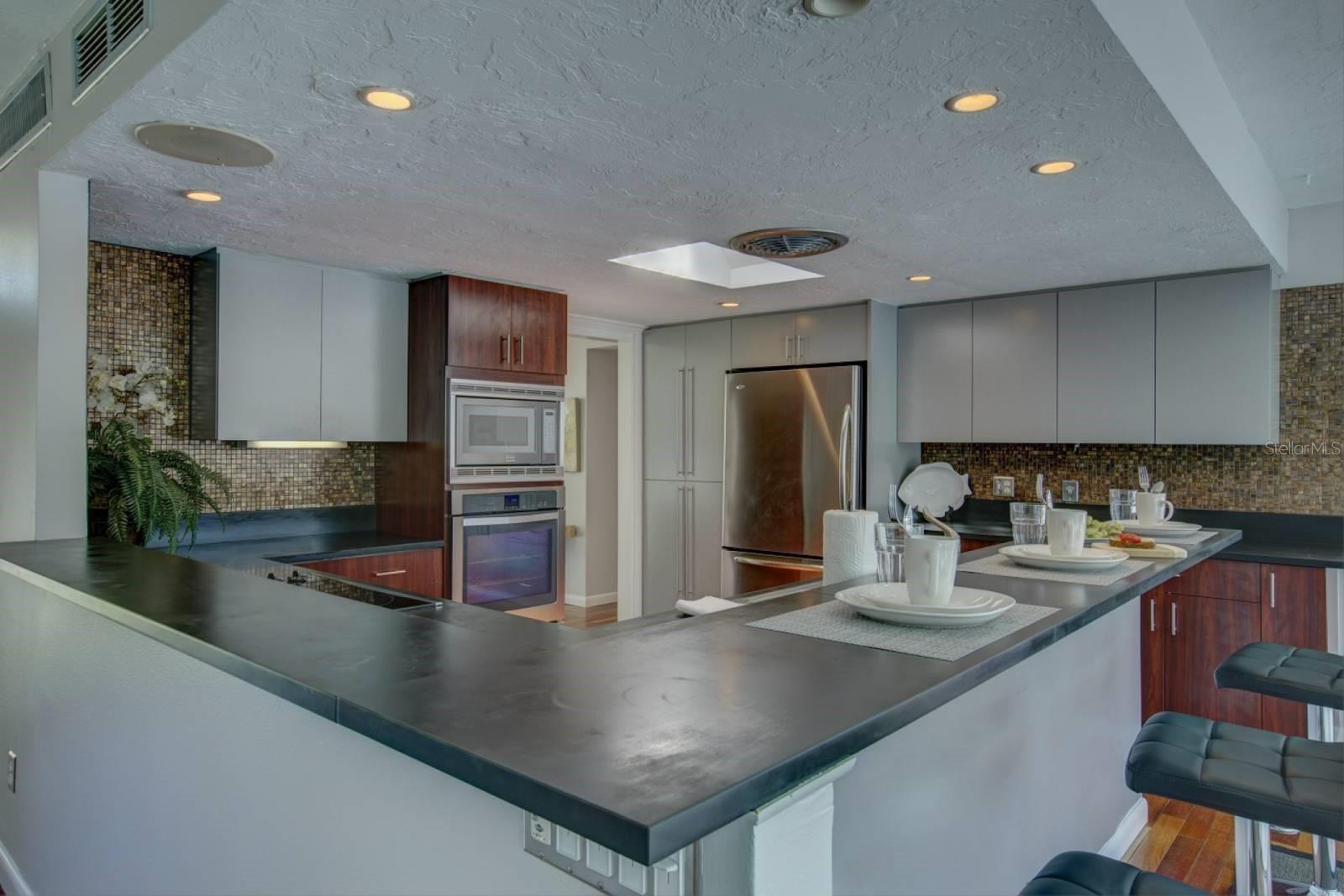 SARA SANDS - Residential Lease