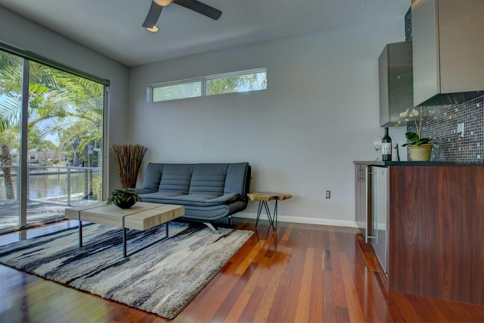 SARA SANDS - Residential Lease