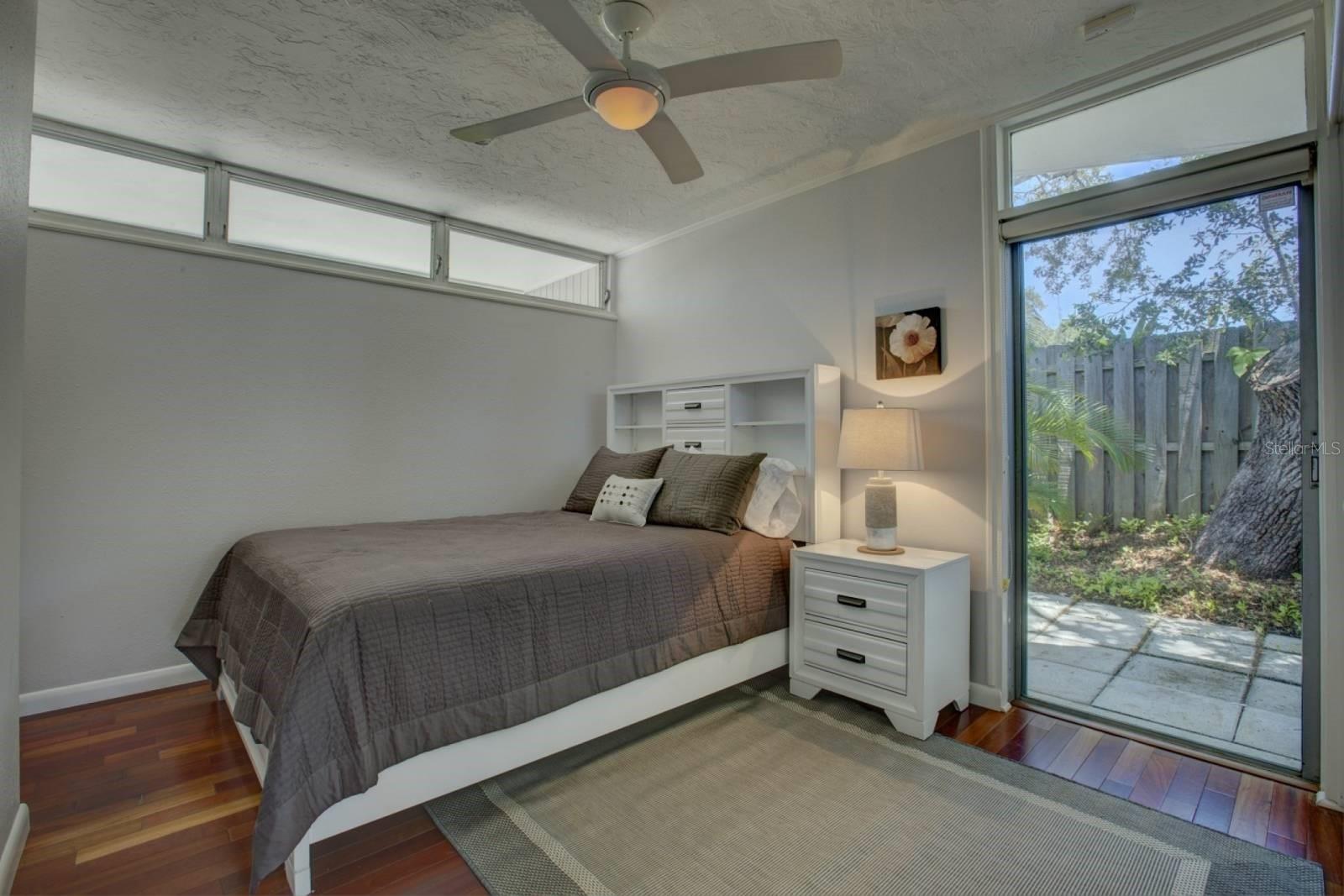 SARA SANDS - Residential Lease