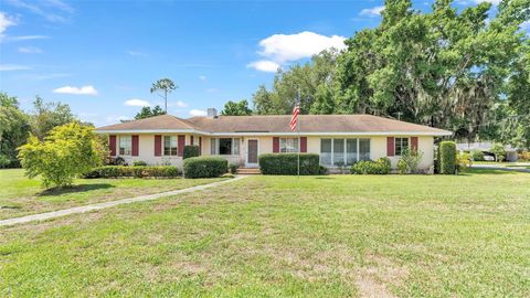 Single Family Residence in WINTER HAVEN FL 1560 ORANGE STREET.jpg