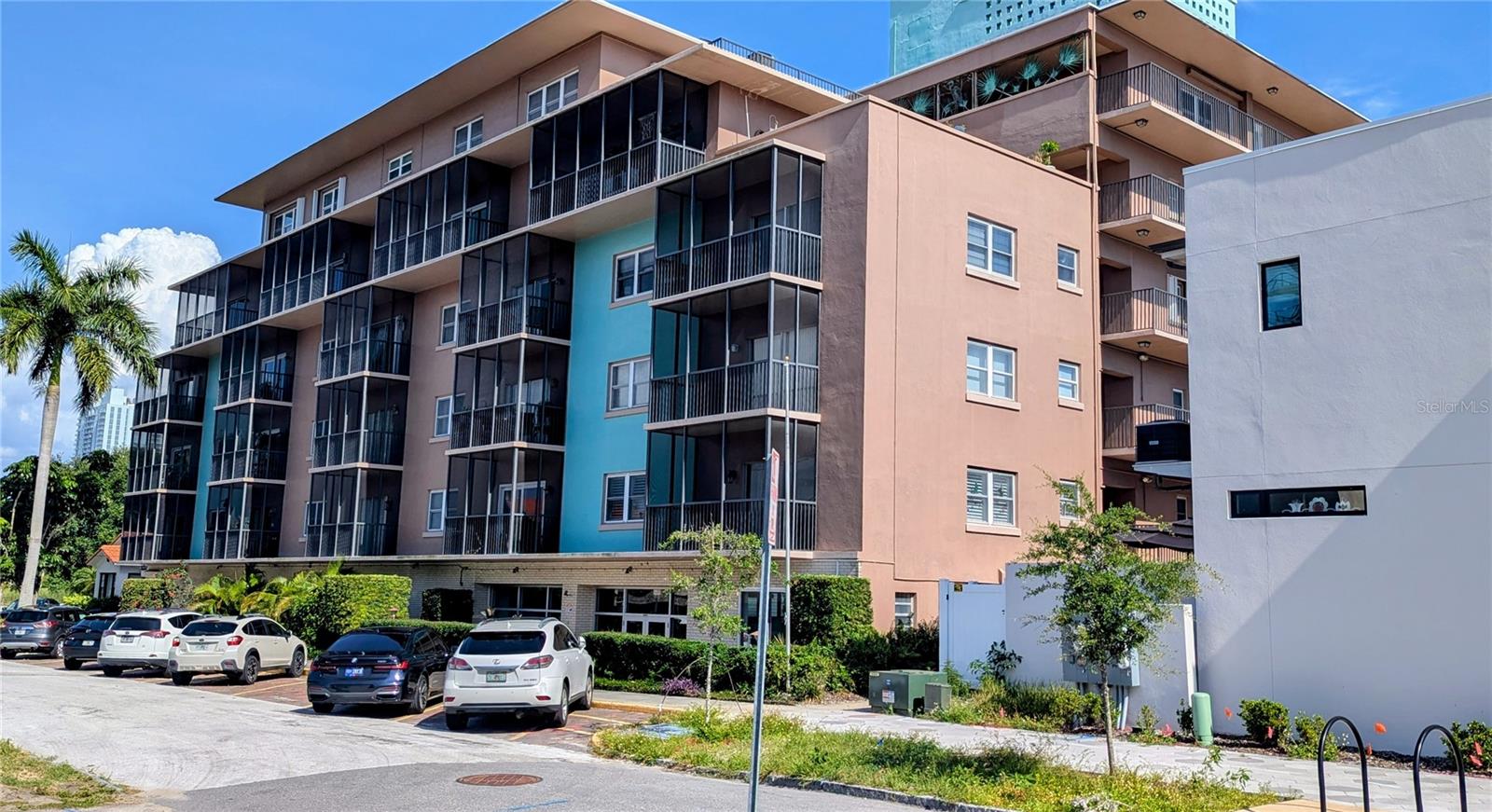 LAKE PALMS APTS CO-OP - Residential