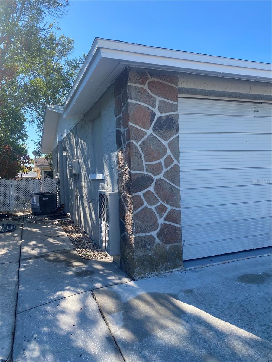 PALM TERRACE GARDENS UNREC - Residential Lease