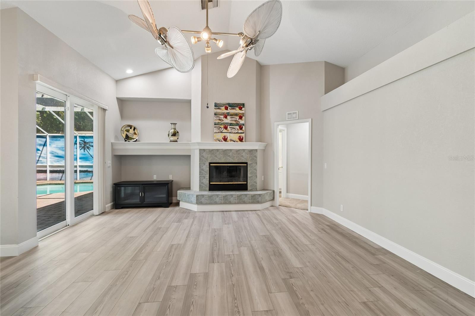 AYLESFORD PH 1 - Residential