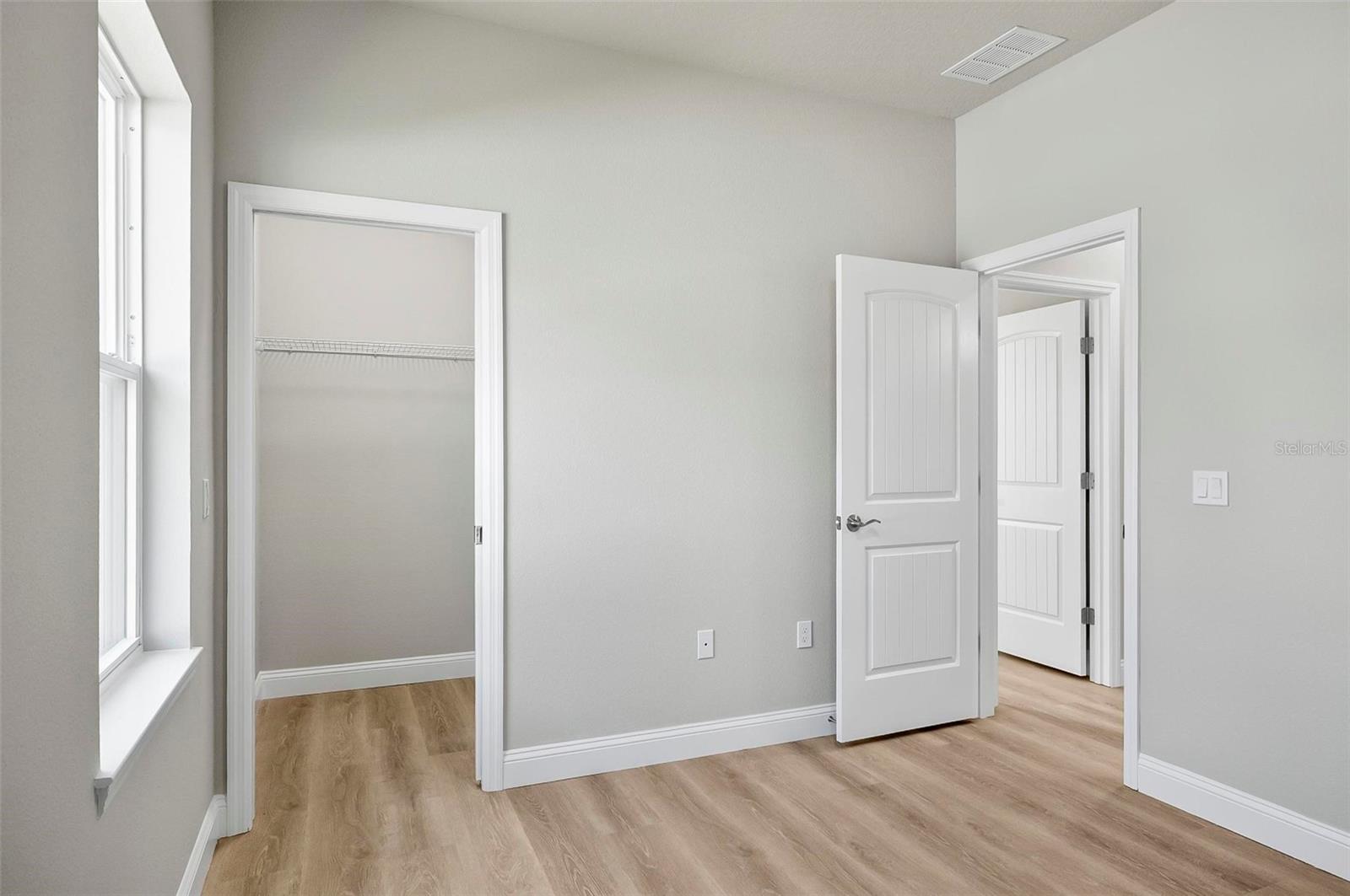 PALM COAST/EASTHAMPTON SEC 34 - Residential Lease