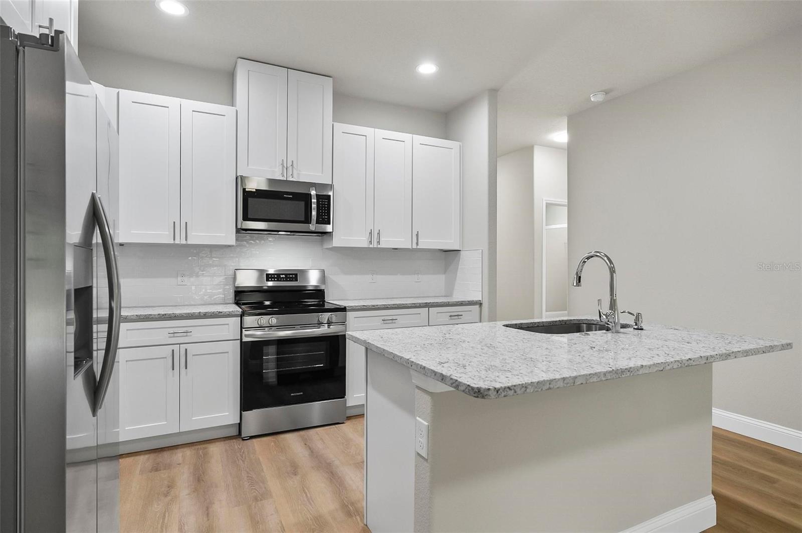 PALM COAST/EASTHAMPTON SEC 34 - Residential Lease