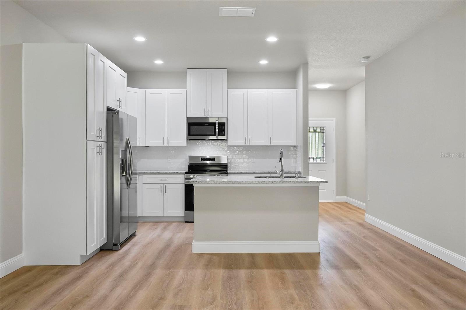 PALM COAST/EASTHAMPTON SEC 34 - Residential Lease