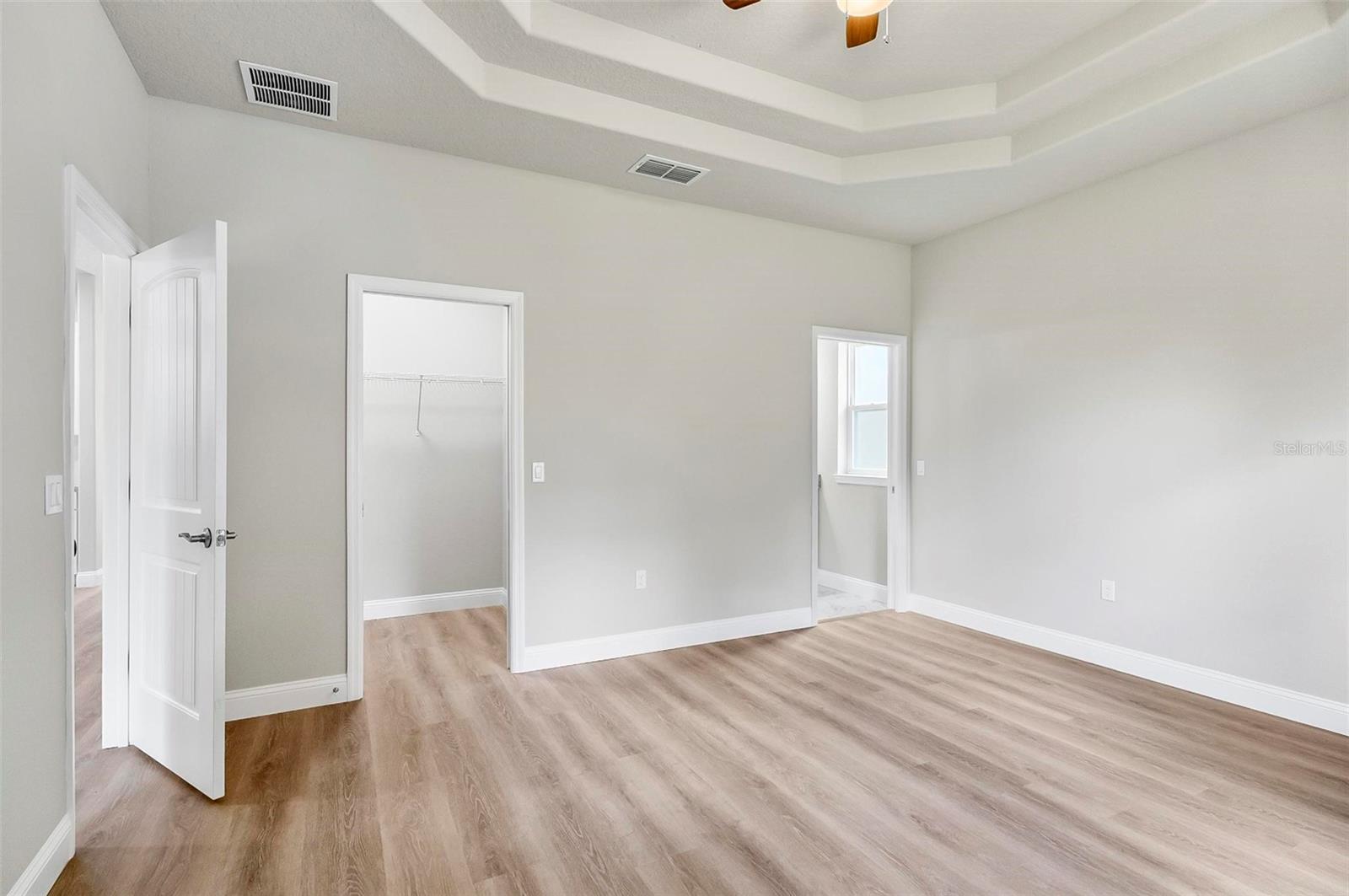 PALM COAST/EASTHAMPTON SEC 34 - Residential Lease