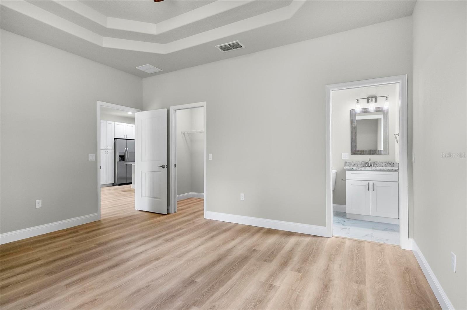 PALM COAST/EASTHAMPTON SEC 34 - Residential Lease