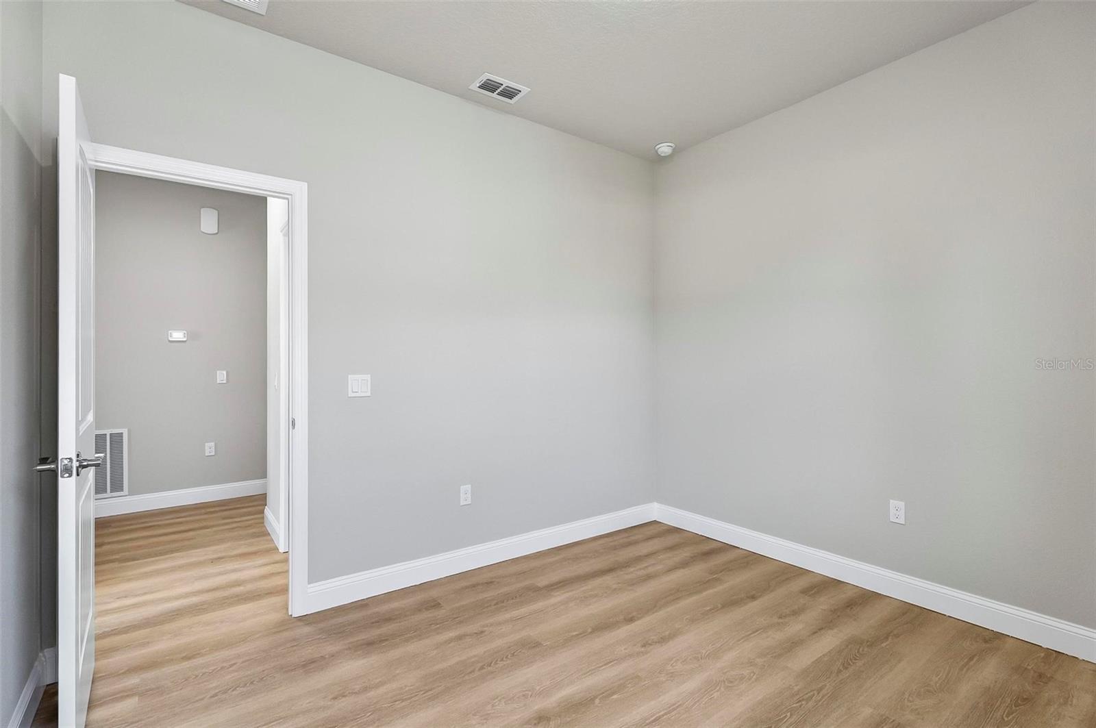 PALM COAST/EASTHAMPTON SEC 34 - Residential Lease