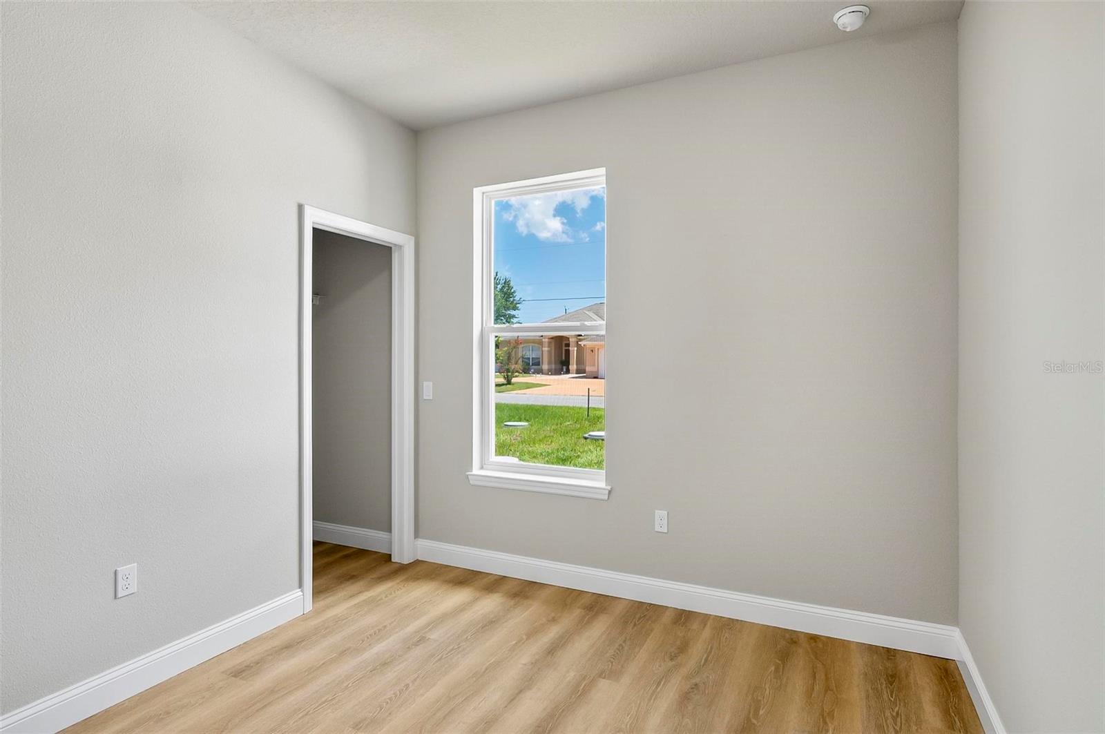 PALM COAST/EASTHAMPTON SEC 34 - Residential Lease