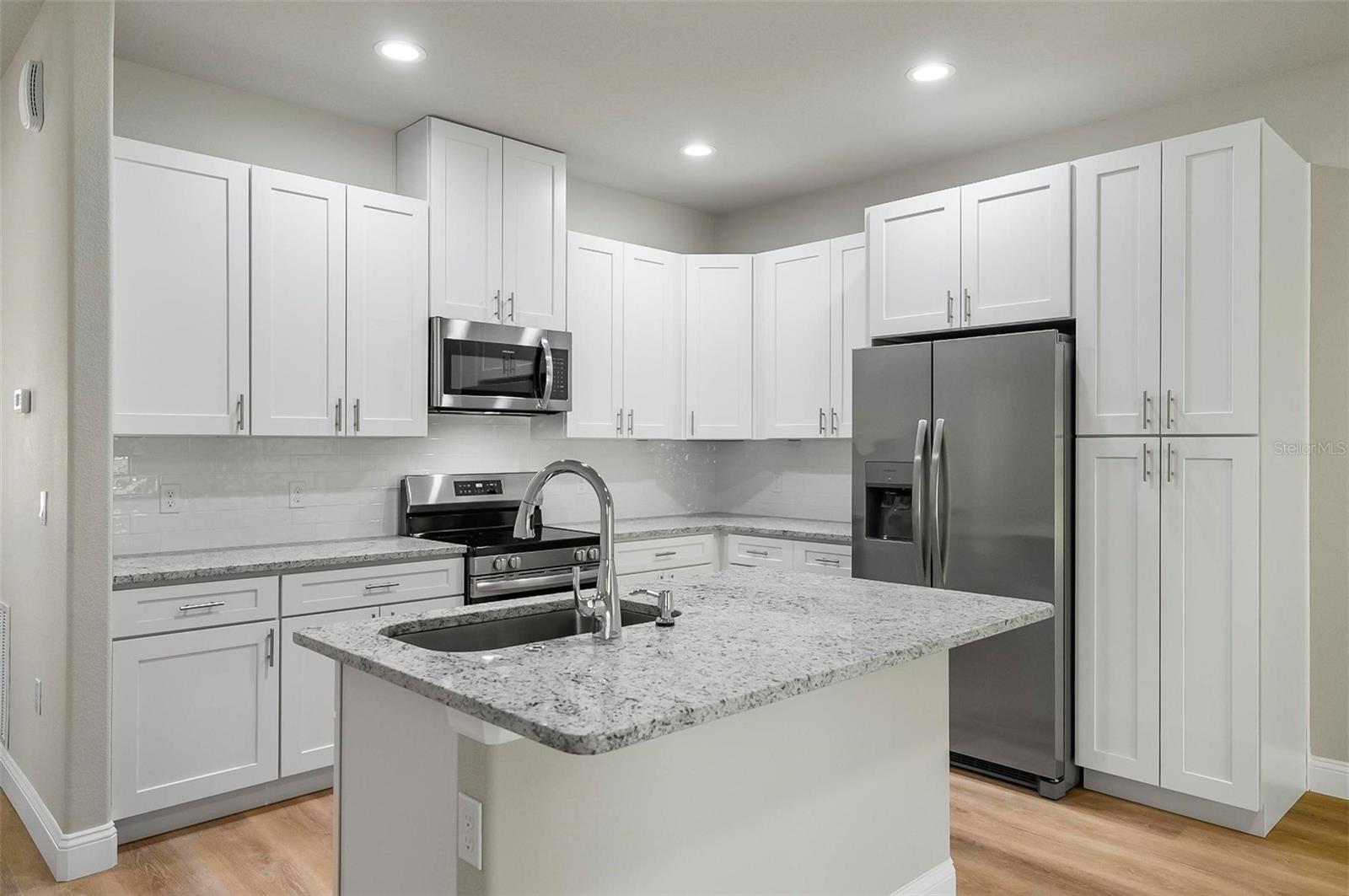 PALM COAST/EASTHAMPTON SEC 34 - Residential Lease