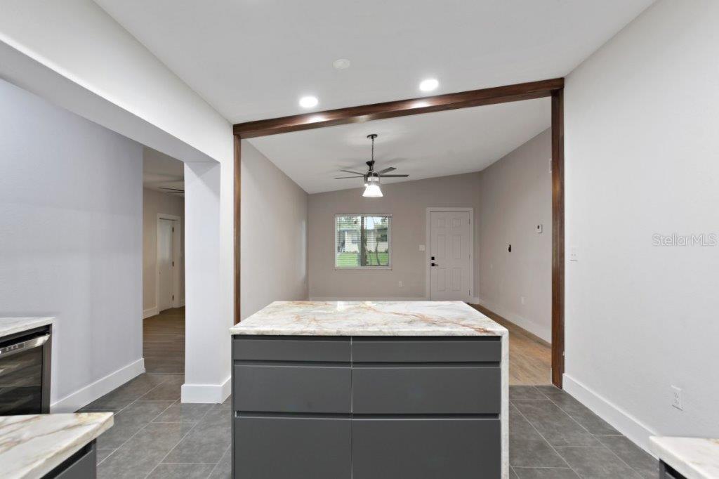 3417 SE TENNESSEE TERRACE