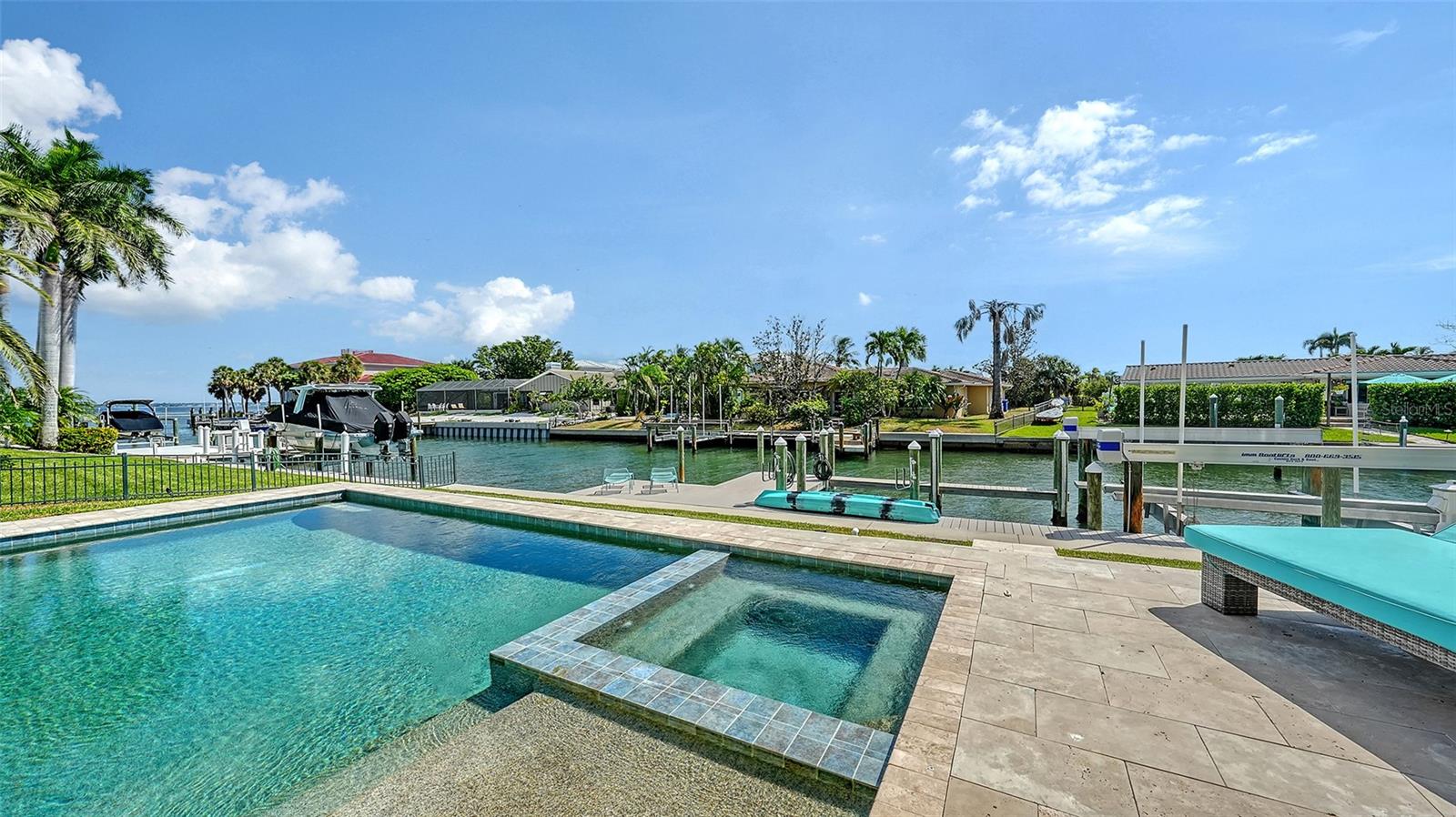 COUNTRY CLUB SHORES SEC 02 - Residential