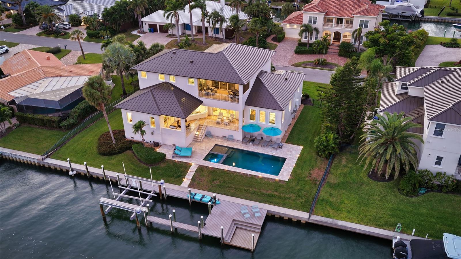 COUNTRY CLUB SHORES SEC 02 - Residential