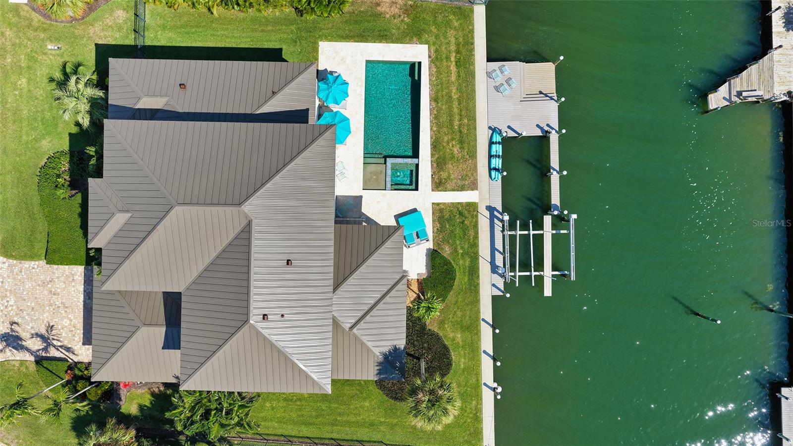 COUNTRY CLUB SHORES SEC 02 - Residential