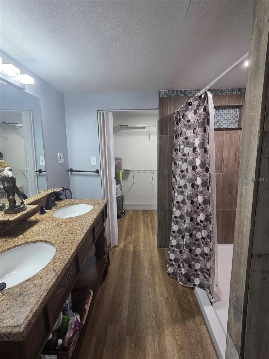 VISTA DEL MAR - Residential