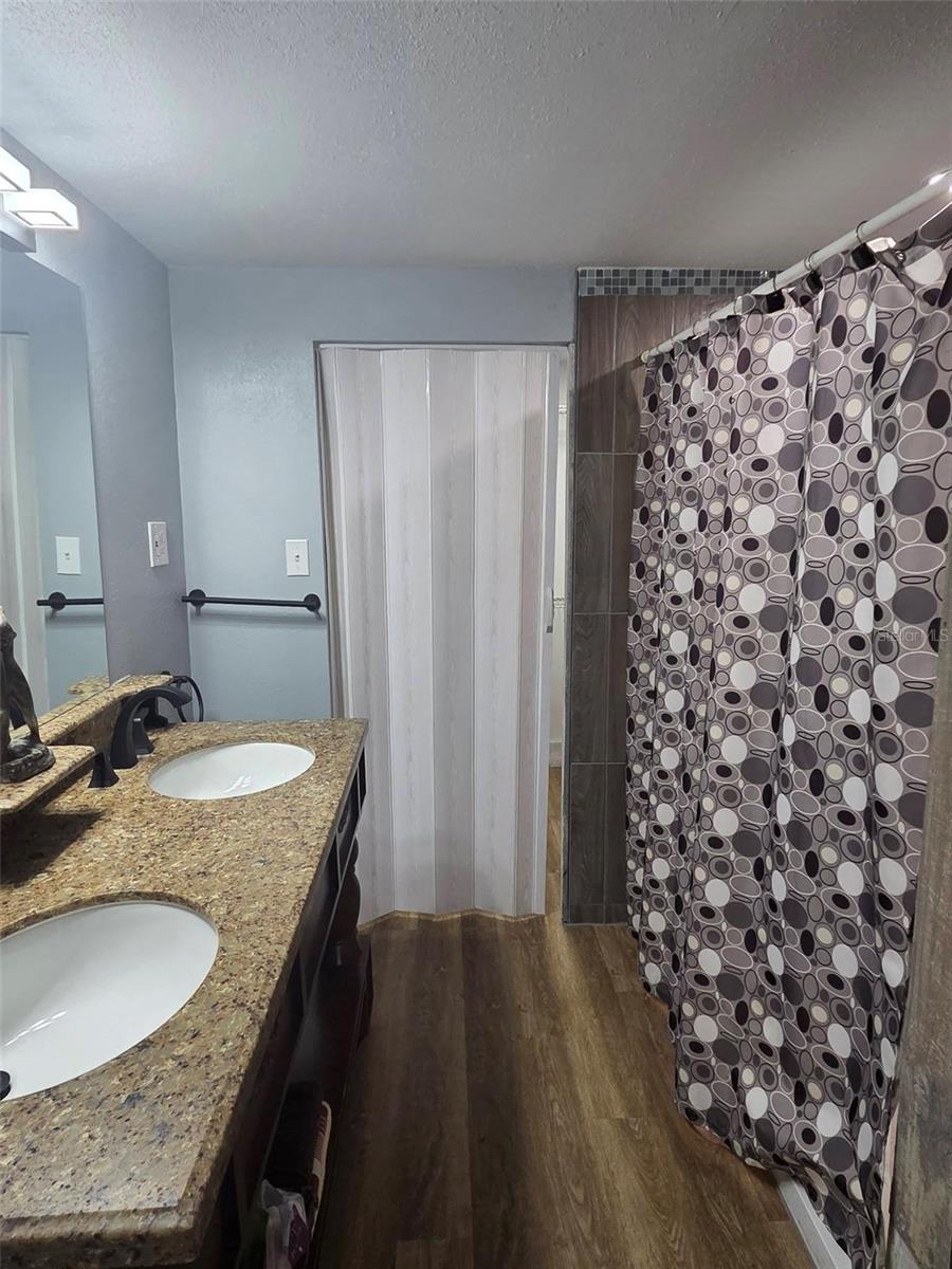 VISTA DEL MAR - Residential