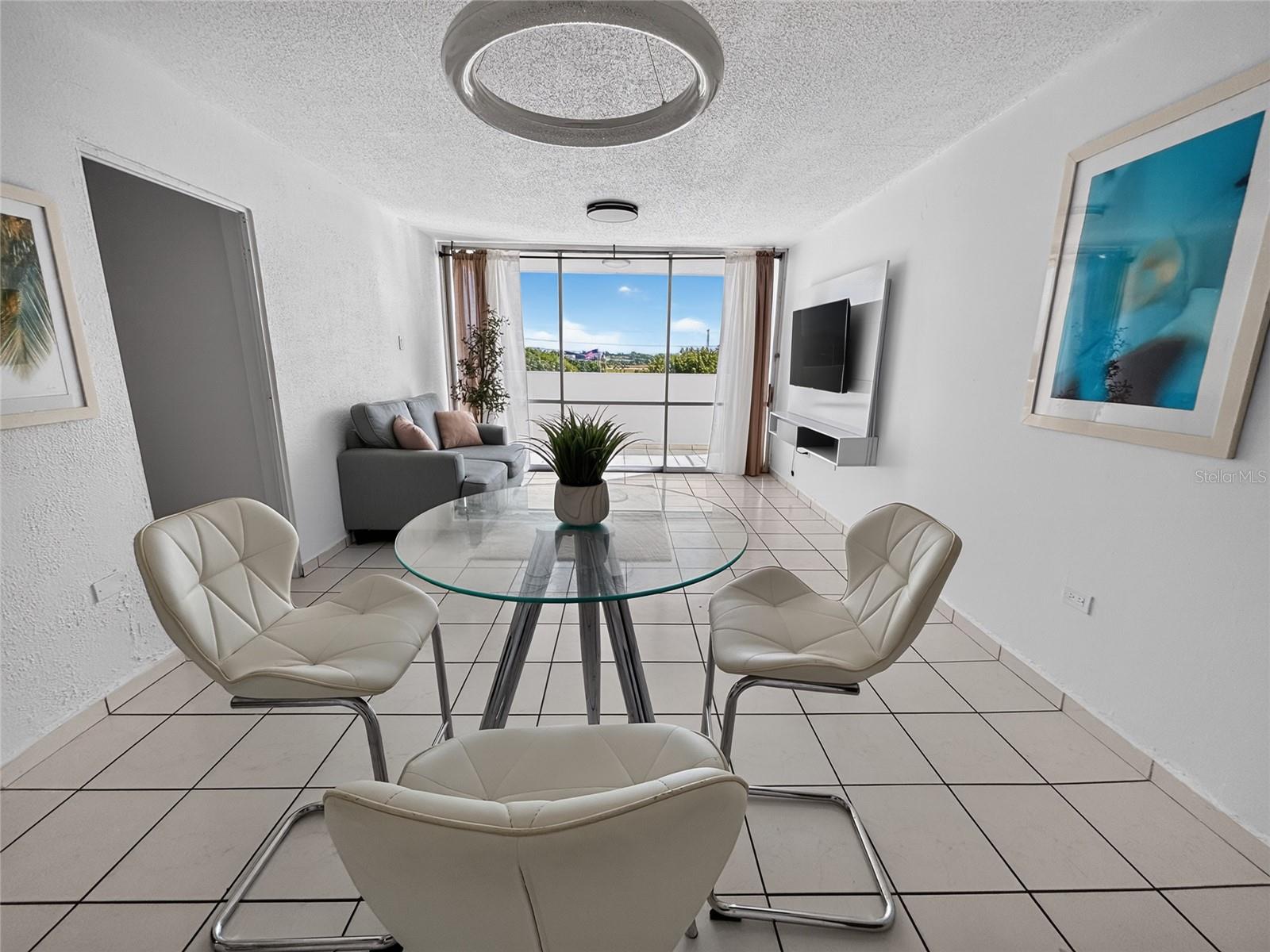 K CONDOMINIO INTERSUITES APT 5