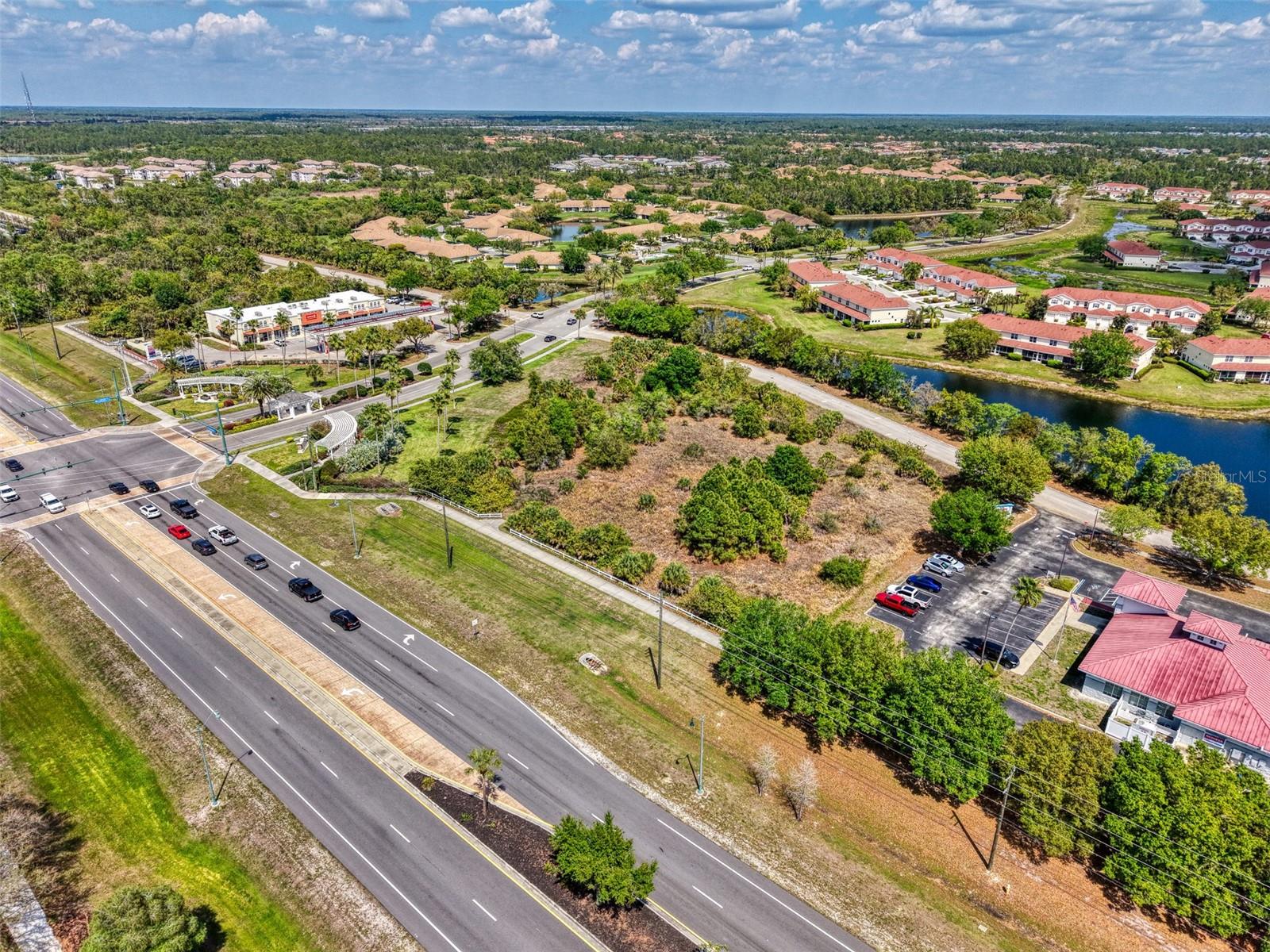 LAKESIDE MARKETPLACE - Land
