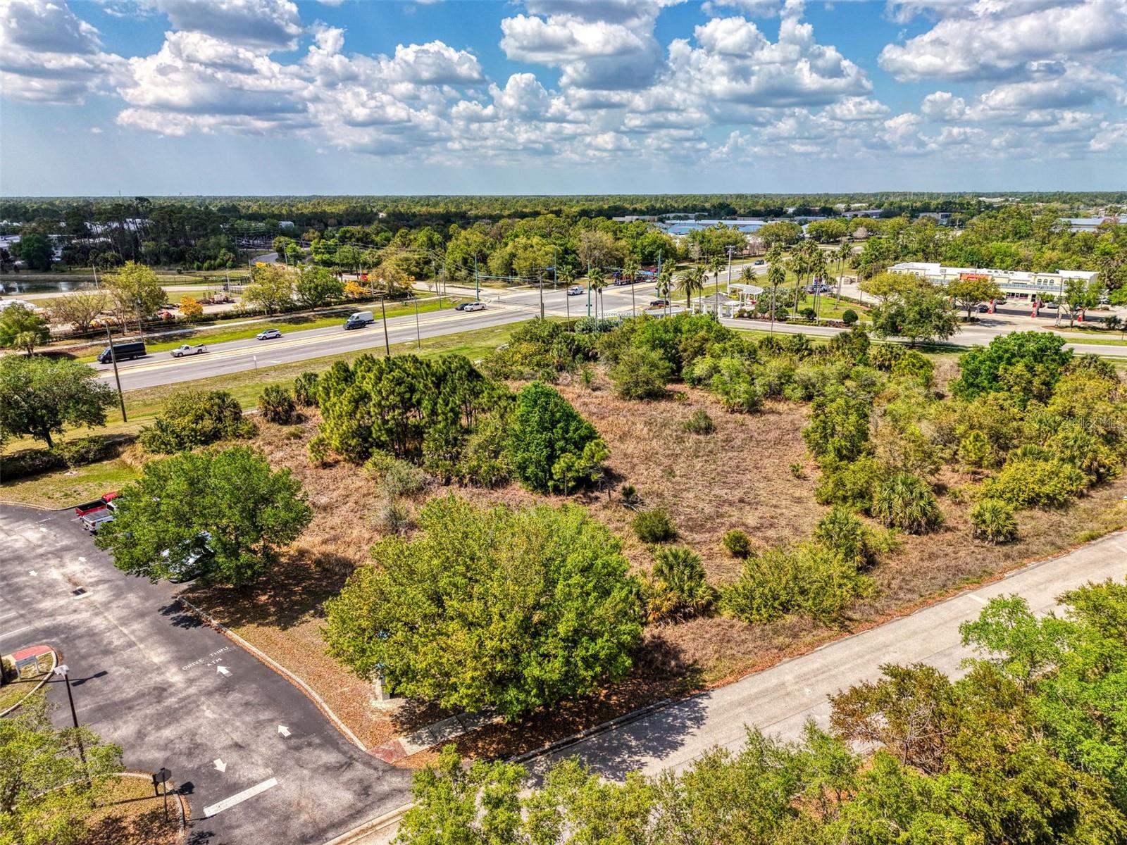 LAKESIDE MARKETPLACE - Land