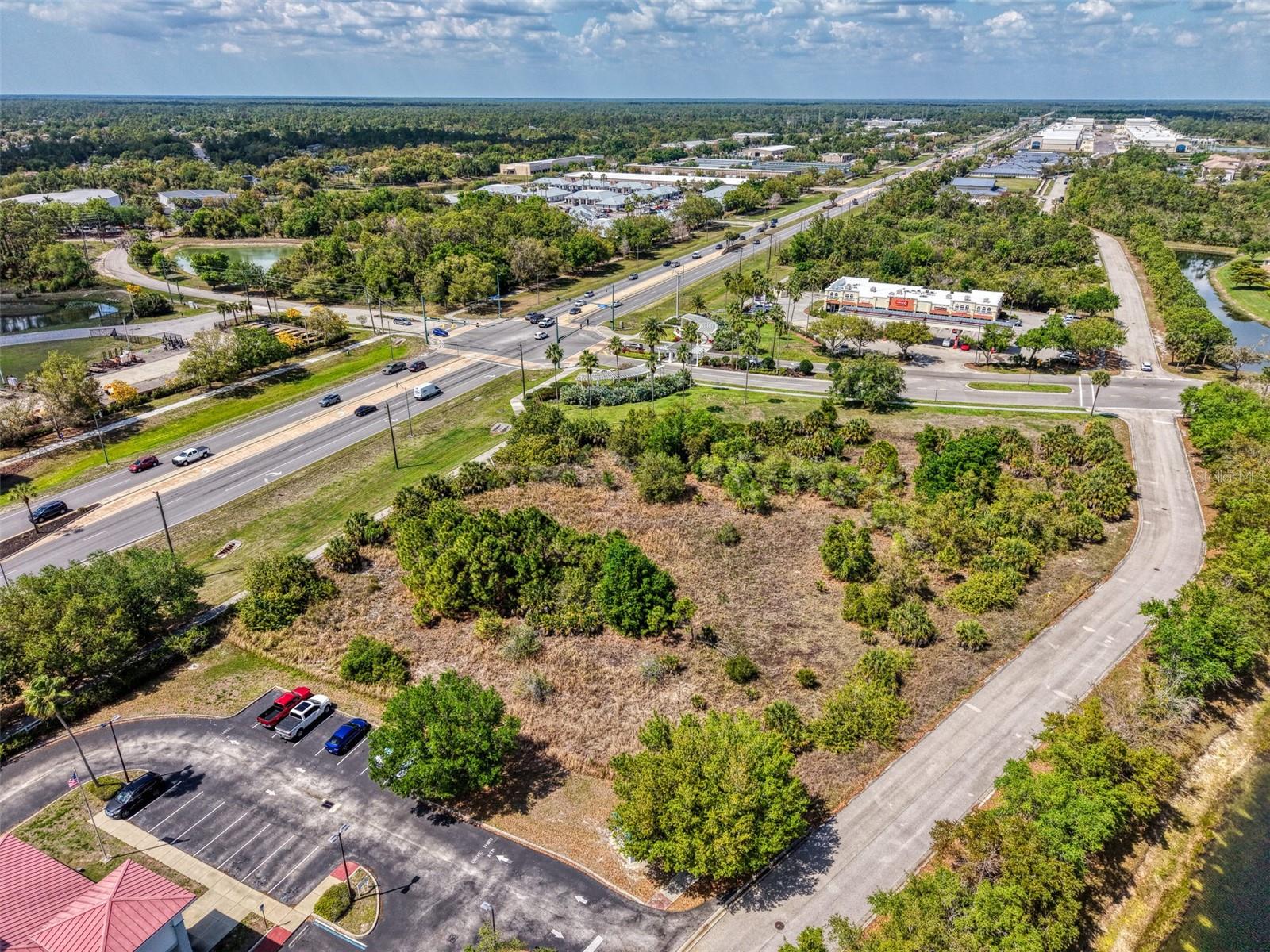 LAKESIDE MARKETPLACE - Land