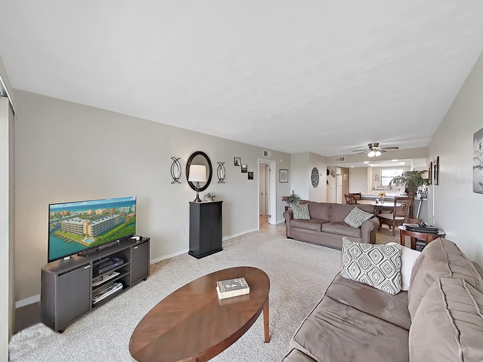 BAY SHORES YACHT & TENNIS CLUB - Residential