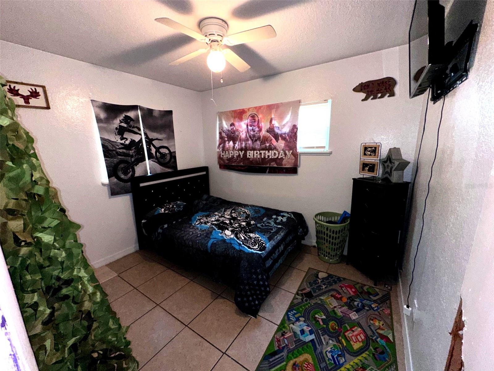 ACADEMY MANOR UNIT 01 - Residential Lease